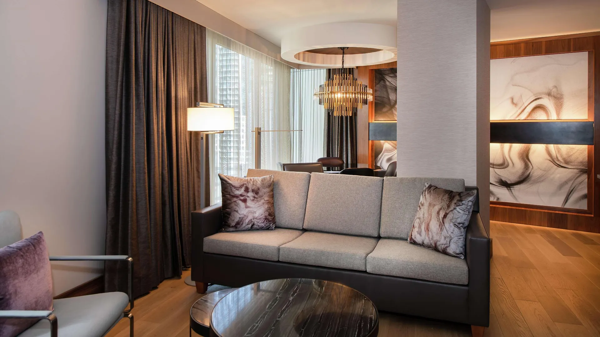 The Charter Hotel Seattle, Curio Collection By Hilton