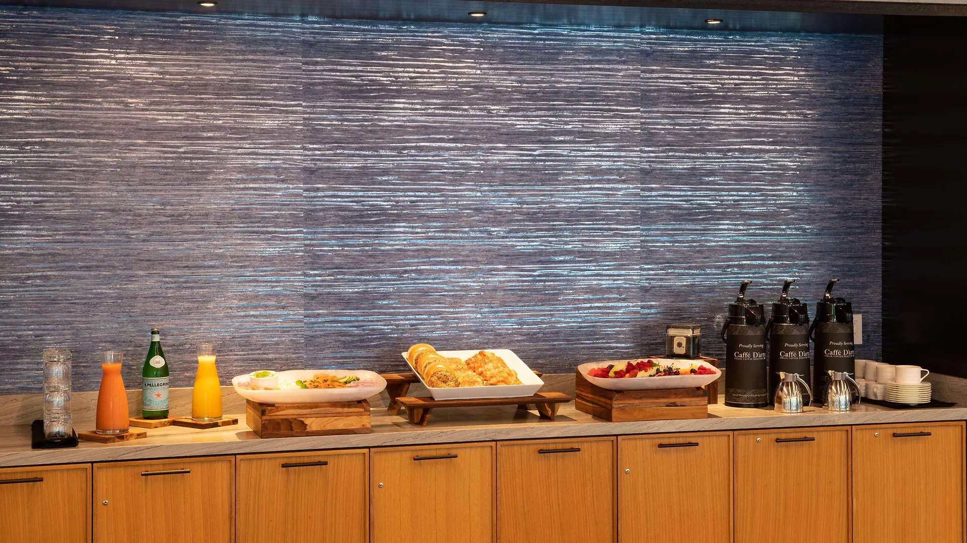 ****  The Charter Hotel Seattle, Curio Collection By Hilton United States